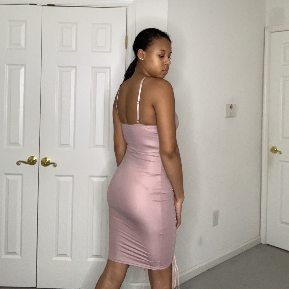 Lace midi dress - Picture 2 of 2